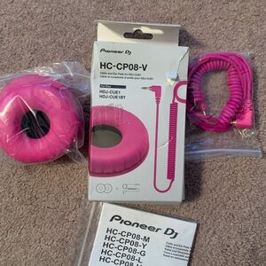 Pioneer DJ HC-CP08-V - CUE1 Series Ear Pad and Cord (Violet) open box all new